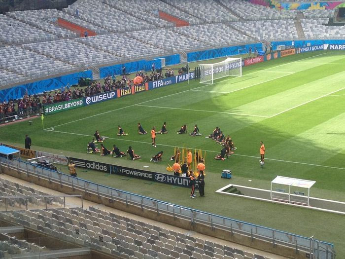 Οι 15.000 Κολομβιανοί και τα 2 πλάνα του Πέκερμαν