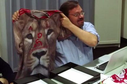 Τρολάρισμα στον Άγιαξ για τη φανέλα (VIDEO)