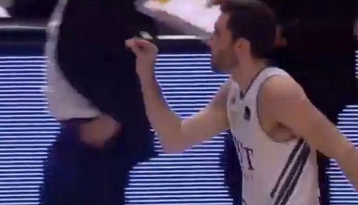 Η χειρονομία του Ρούντι στον πάγκο της Μάλαγα (VIDEO)