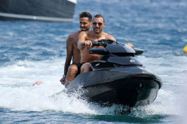 Στη Μύκονο με Κυργιάκο και Σιδεράκη ο Γκέντσογλου