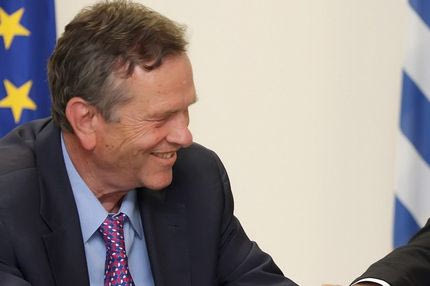 Συμβιβασμός με Ιωαννίδη