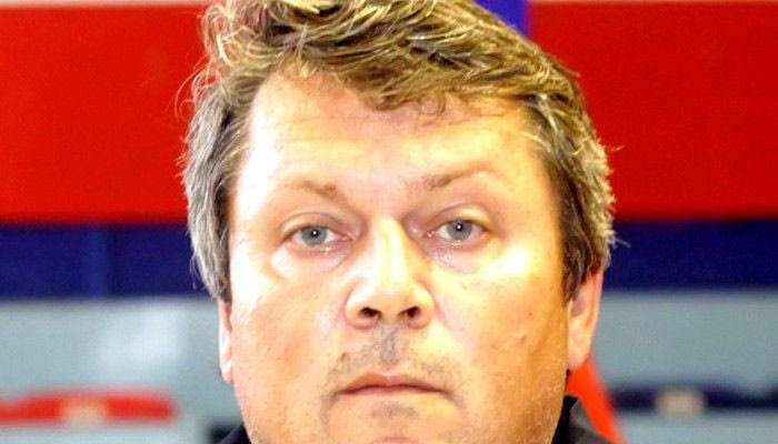 Επαφές με Ερασιτέχνη και Δήμο