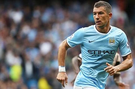 Ανανέωσε ο Κολάροφ