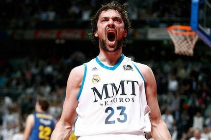 Τα γύρισε ο Γιουγ για Μπουρούση