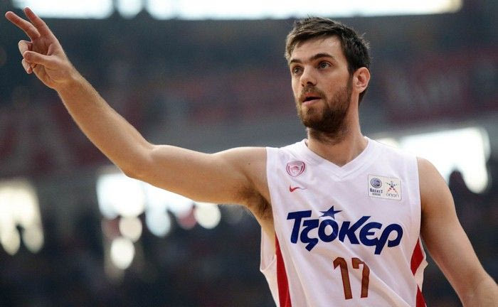 Μένει Ολυμπιακό ή πάει Τουρκία ο Μάντζαρης