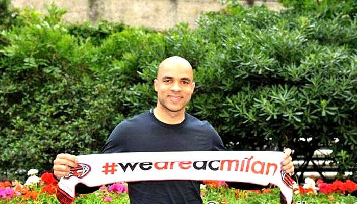 Ο Αλεξ στη Μίλαν