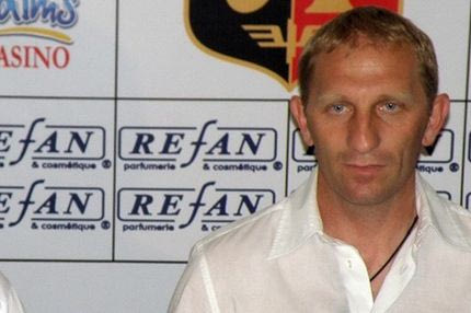 Μιλοβάνοβιτς και επίσημα