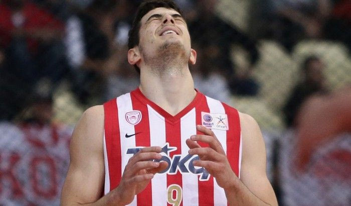 Χειρουργήθηκε ο Παπαπέτρου