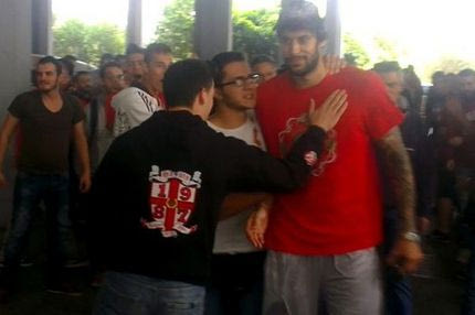 Αποθέωσαν τους παίκτες στο ΣΕΦ ενόψει ΟΑΚΑ