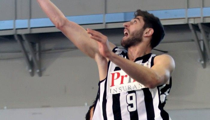 Αποφασίζει και ξενιτεύεται ο Τσαϊρέλης