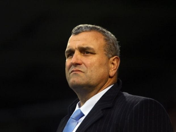 Ανακοίνωσε Βλουτ και τέσσερις παίκτες