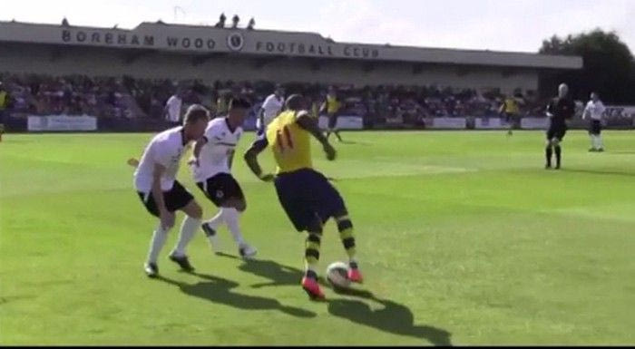 Μαγική ντρίμπλα από τον Άκπομ (VIDEO)