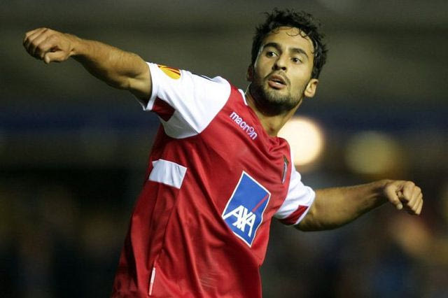 Υπέγραψε και ανακοινώθηκε ο Μπαρμπόσα