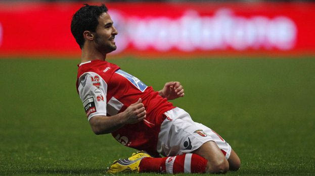 Υπογράφει ο Μπαρμπόσα