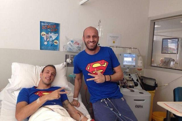 Η μεγάλη προσφορά του Μόρα στον αδερφό του