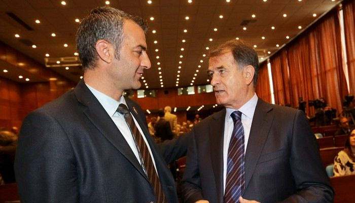 Θέμα προπονητή και με τη… βούλα