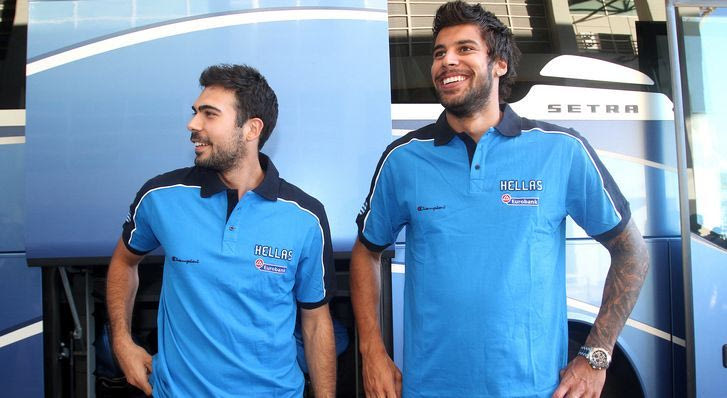 Ο κόσμος κοντά στην Εθνική ομάδα στο Καρπενήσι (VIDEO)