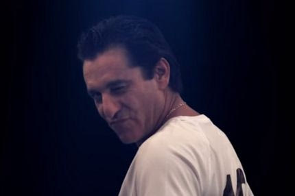 Σκανδαλιστική διαφήμιση με Φούτρε (VIDEO)