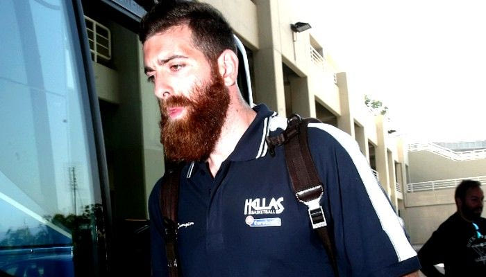 Καϊμακόγλου: “Ομορφο να παίζει για τη χώρα σου”