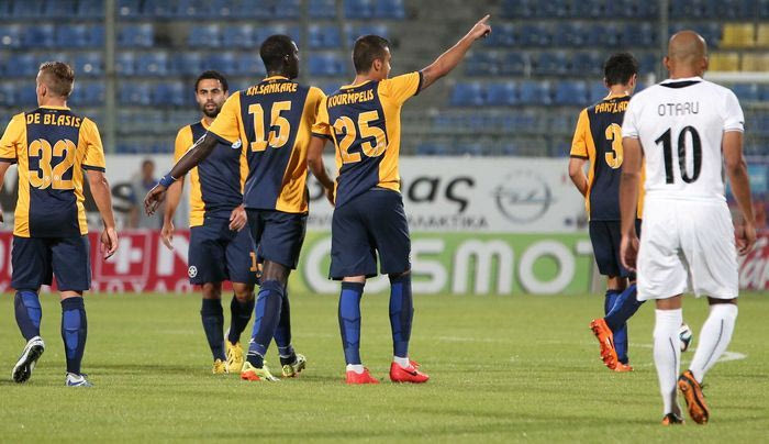 Το ταξίδι στην Τρίπολη, ο Κουρμπέλης και ο Μπακασέτας