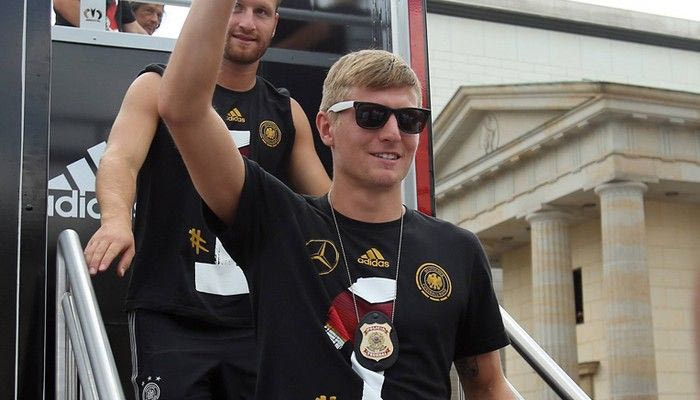 Ρουμενίγκε για Κρόος: “Δεν θέλαμε να τον χάσουμε χωρίς κέρδος”