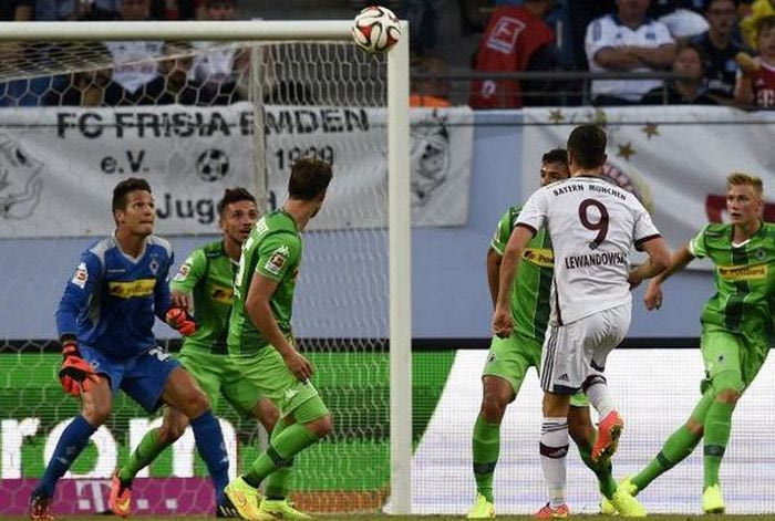 Βγάζει μάτια ο Λεβαντόφσκι (VIDEO)