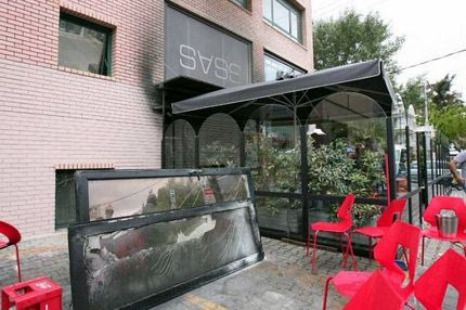 Οπαδός του Ολυμπιακού ο εμπρηστής του μαγαζιού του Τζαβέλλα