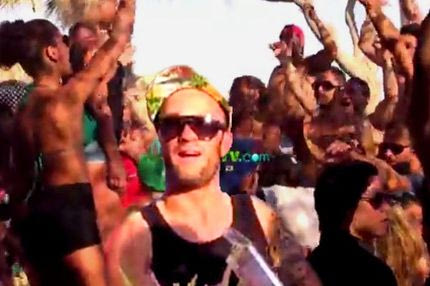 Ξεσηκώνει τη Μύκονο ο Βαλμπουενά