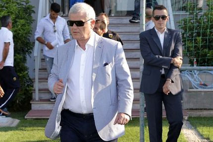 Μελισσανίδης: “Ξέρετε σε ποια ομάδα ήρθατε”