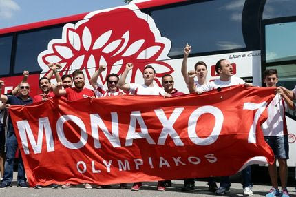 Θερμή υποδοχή στο Μόναχο (PHOTOS)