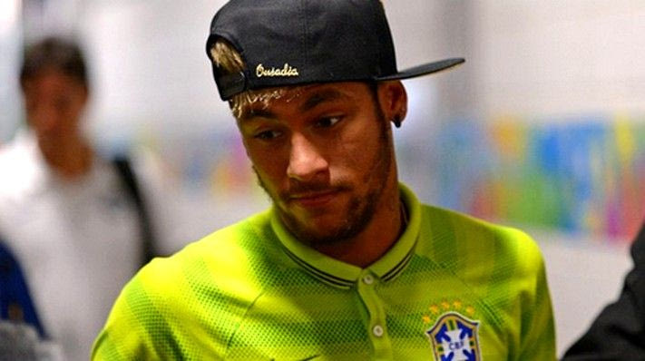 Γραφείο μάνατζερ αξιώνει 25εκ για τη μεταγραφή του Νεϊμάρ