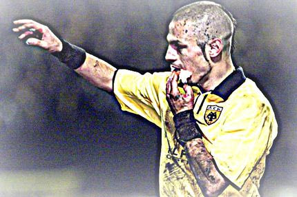 Ο Ντέμης και εκείνη η μπάλα που πέθανε