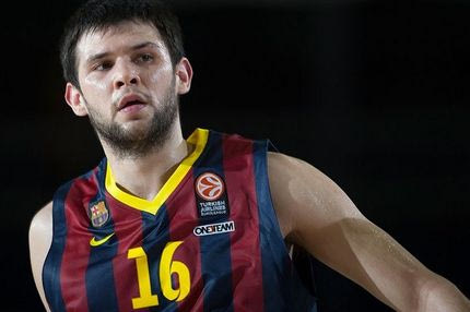 Δεν πάει πουθενά ο Παπανικολάου