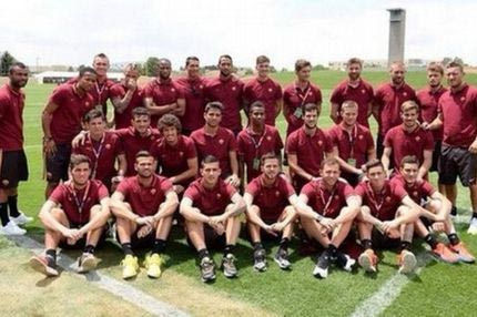 Το τρολάρισμα του Άσλεϊ Κόουλ με τη φωτογράφηση της Ρόμα (PHOTOS)