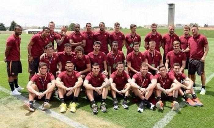 Το τρολάρισμα του Άσλεϊ Κόουλ με τη φωτογράφηση της Ρόμα (PHOTOS)