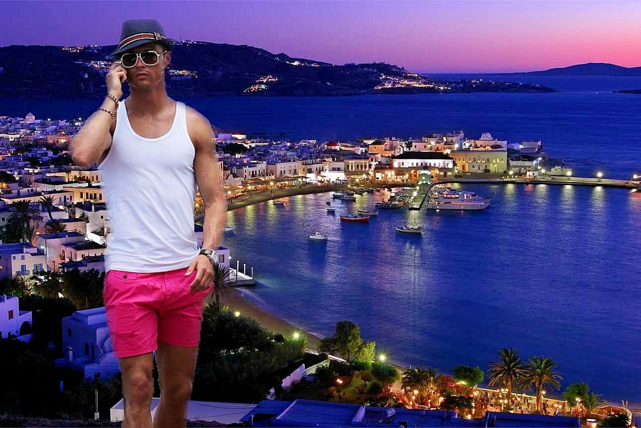 Ο Ρονάλντο βολτάρει στη Μύκονο (VIDEO)