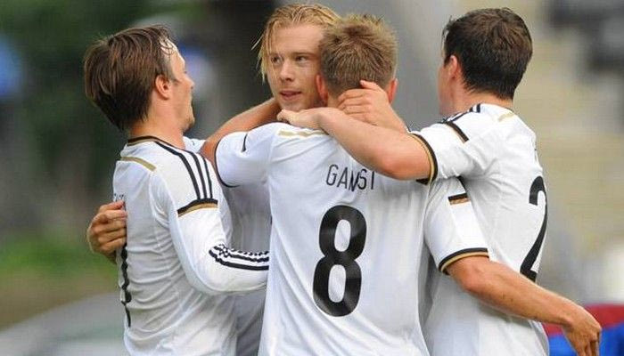 Καθάρισε η Ρόζενμποργκ, βγήκε αντίπαλος για την Ομόνοια