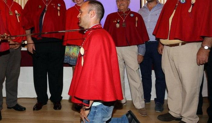 “Σερ… Αντρές Ινιέστα”