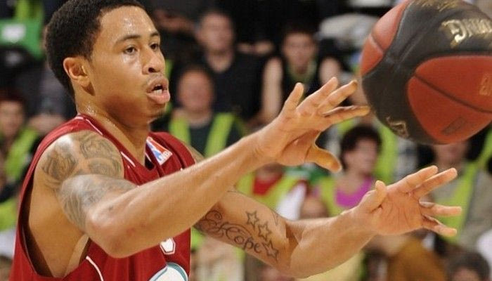 Ο… κοντός Σλότερ για δύο χρόνια στο “τριφύλλι”