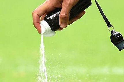 Με σπρέι και στην Premier League