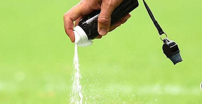 Με σπρέι και στην Premier League