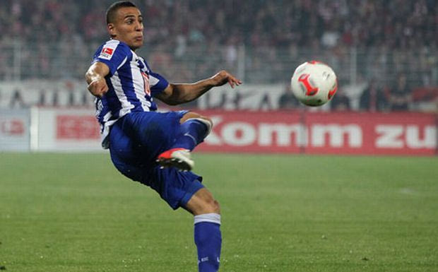 Το ψάχνει για Μπεν Χατίρα