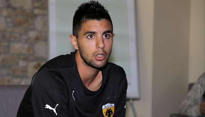 Ανάκογλου: “Καλύτερα αμυντικό χαφ” (VIDEO)