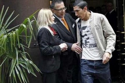 Έφτασε στο Μάντσεστερ ο Ντι Μαρία (PHOTOS)