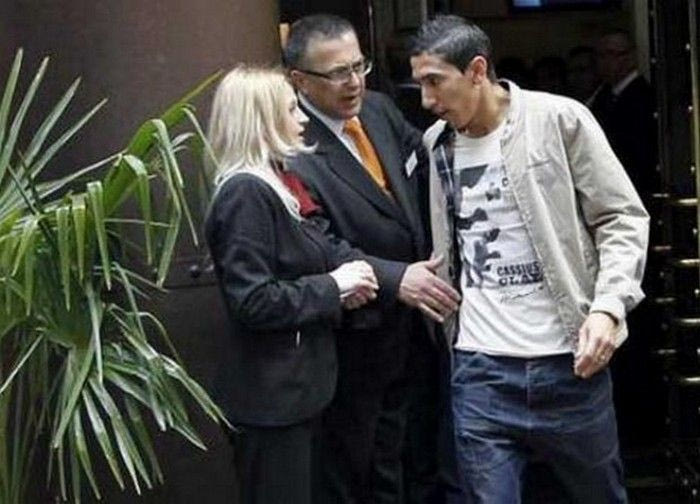 Έφτασε στο Μάντσεστερ ο Ντι Μαρία (PHOTOS)