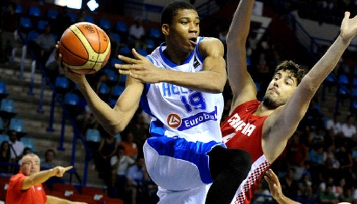 Η παρουσίαση του Β’ ομίλου (videos)