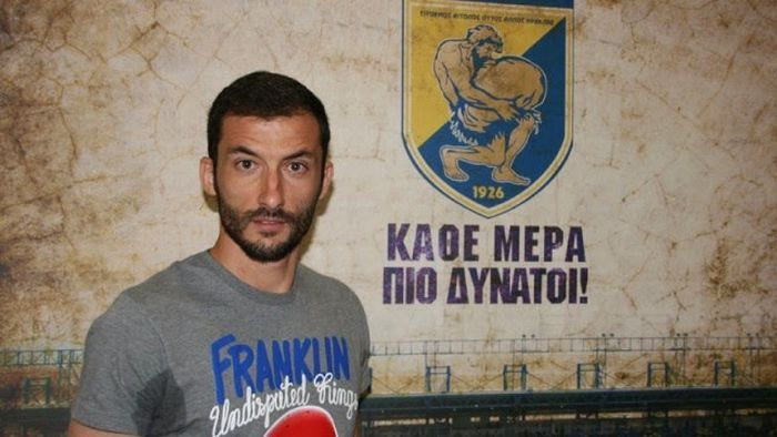 Πρόβλημα με Μύγα, μόνοι τους Φωτάκης, Βιγιαφάνες