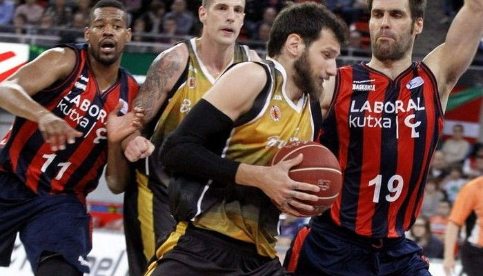 Νέο συμβόλαιο στην Ισπανία για τον Γιαννόπουλο