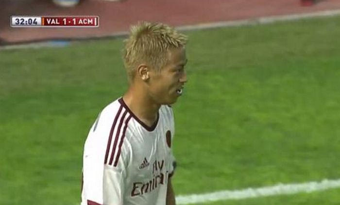 Η χειρότερη εκτέλεση κόρνερ από τον Χόντα (VIDEO)