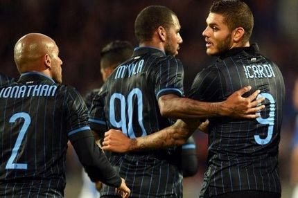 Περίπατο στην Ισλανδία η Ίντερ